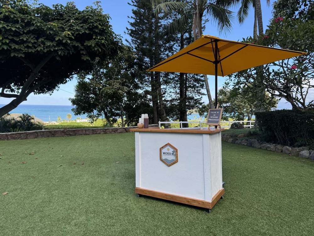 Honey slush cart at an event